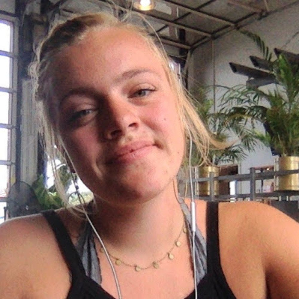 Meet your Posher, Jessica